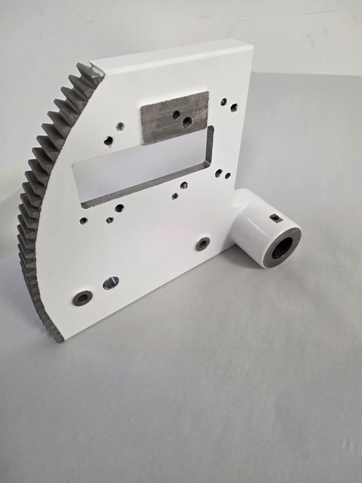 Leveraggio dentato in ghisa